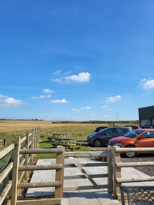 Host & Stay - Clara Cottage Bretforton Bagian luar foto